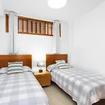 Home2book Serene & Pool, Escape 公寓