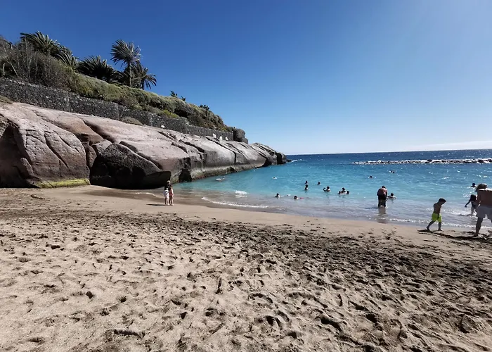 Home2book Serene & Pool, Escape Daire Costa Adeje