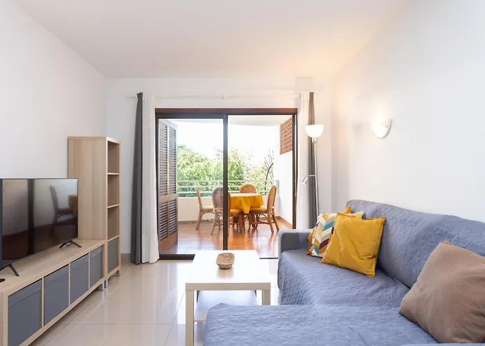 Home2book Serene & Pool, Escape Appartement *