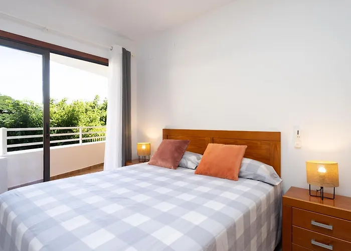 Home2book Serene & Pool, Escape Costa Adeje (Tenerife)