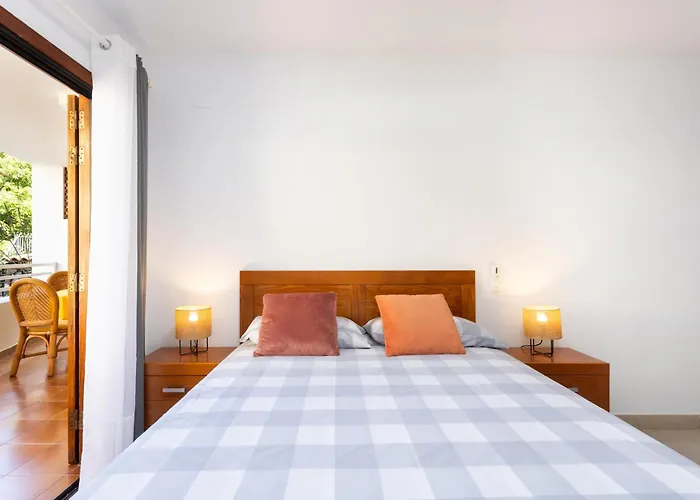 Appartement Home2book Serene & Pool, Escape *